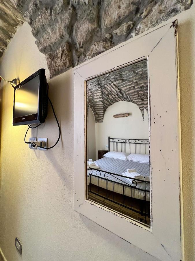 Hotel La Vecchia Torre à Bosa Extérieur photo