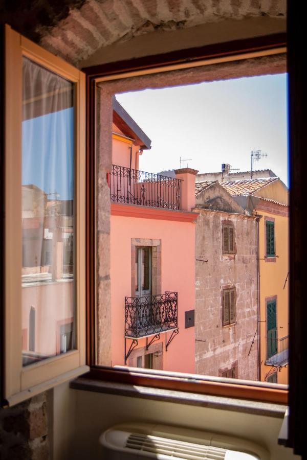Hotel La Vecchia Torre à Bosa Extérieur photo